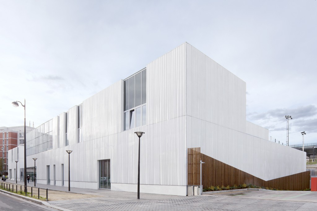 Sports Centre, Youth Center, Psychopedagogical Center, Les Lilas (Paris), completion 2014 © F.Mattuzzi